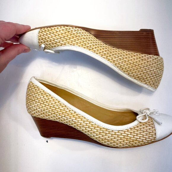Tory Burch Catherine Cap Toe Raffia Wedge, Size 7 - Picture 4 of 10
